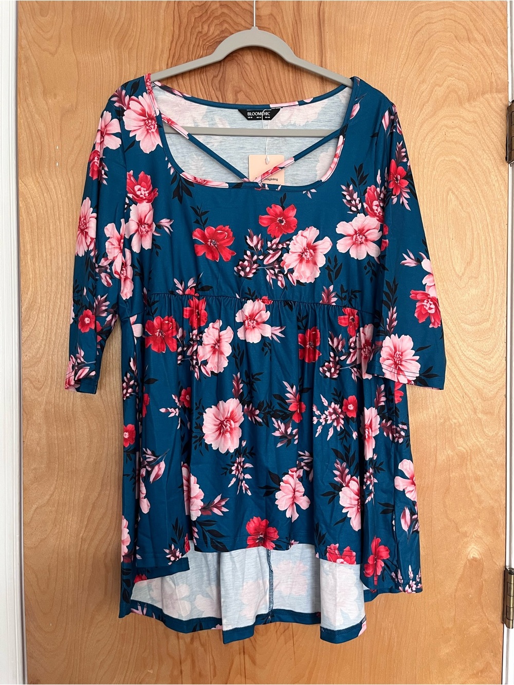 BloomChic Teal Floral Scoop-Neck Tunic with Pink & Red Blossoms